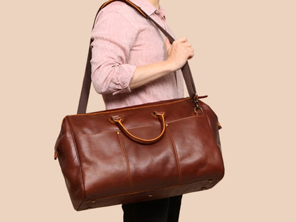 Men's / Unisex Large Capacity Leather Travel Bag duffle waxed