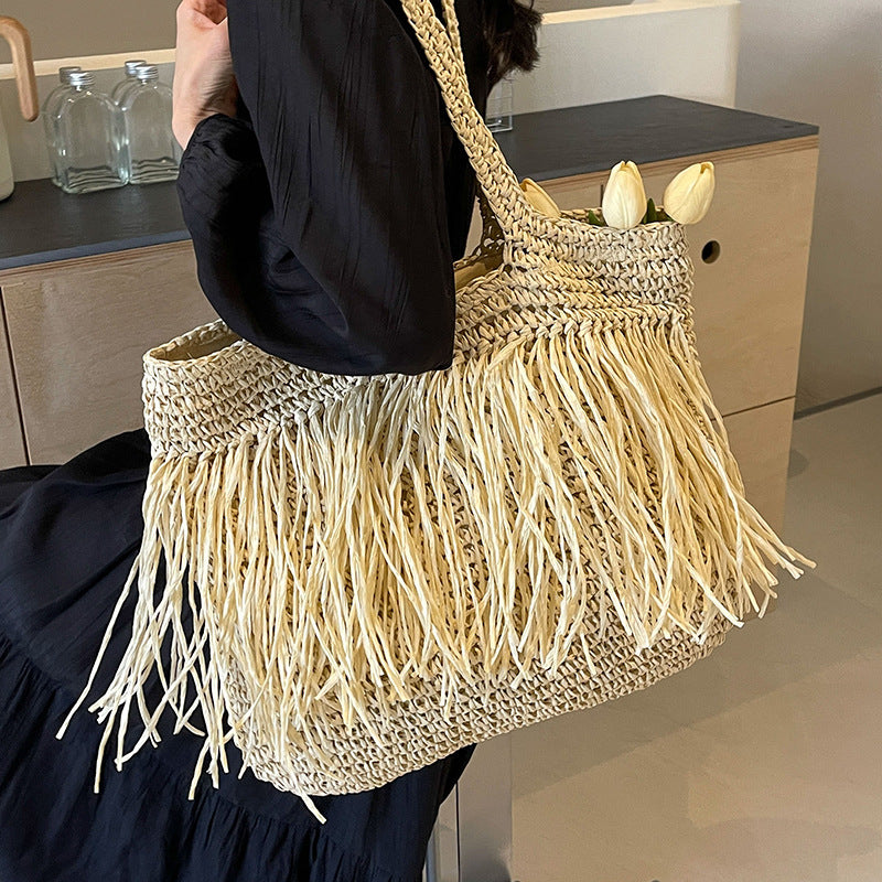 Woven Women's Large Capacity Tassel Beach Bag White model display