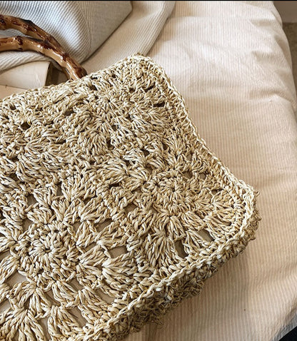 Straw Hollow-Out Tote Bamboo handles white detail